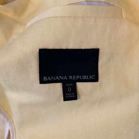 Banana Republic Blazer - Size 0 petite - Picture 4 of 6